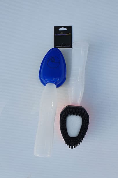 no touch scrubbing brush blue both sides performa ride