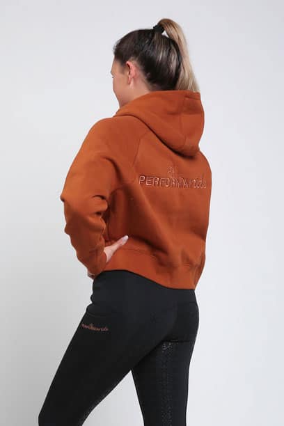 chestnut hoodie back left close performa ride